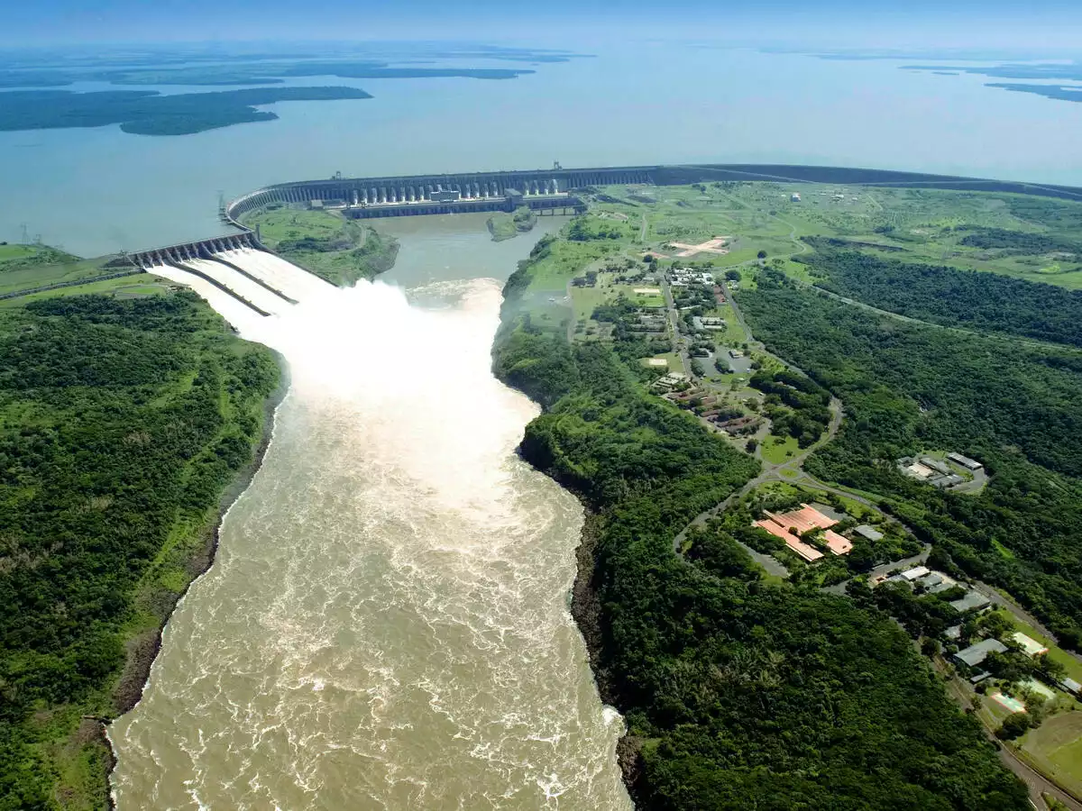 Complejo Turístico - Central Hidroeléctrica Itaipú