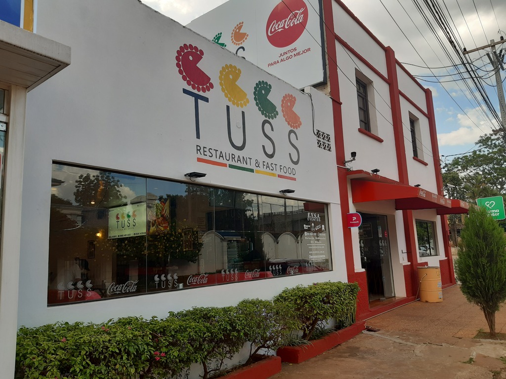 Tuss Restaurant & Fast Food